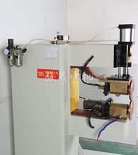 駿崴點(diǎn)焊機(jī)廠家供應(yīng)標(biāo)準(zhǔn)滾焊機(jī)產(chǎn)品可通用行業(yè)標(biāo)準(zhǔn)